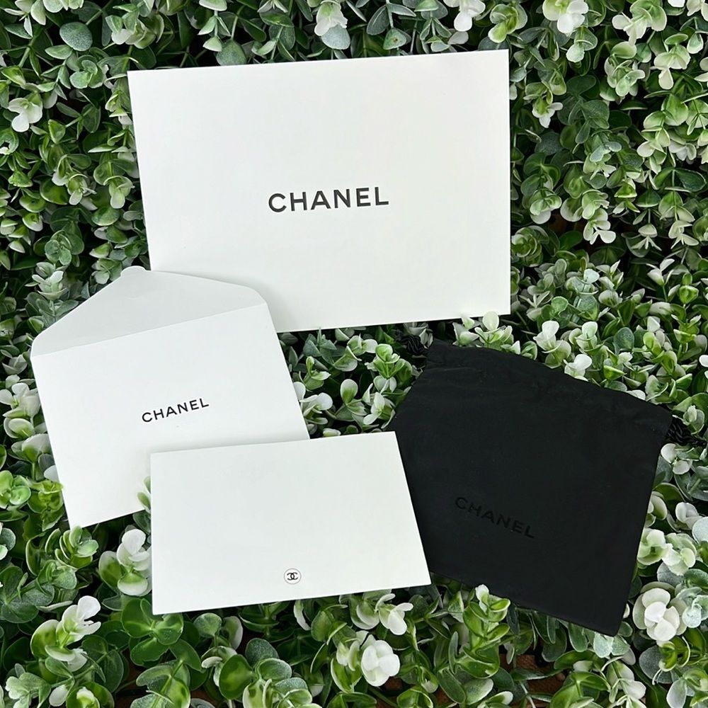 CHANEL Blank Card & Drawstring Pouch Gift Set